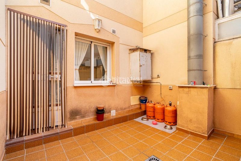 Foto d185d678-943c-4be7-aad2-9e681fecbb25. Casa amb aparcament a Padul
