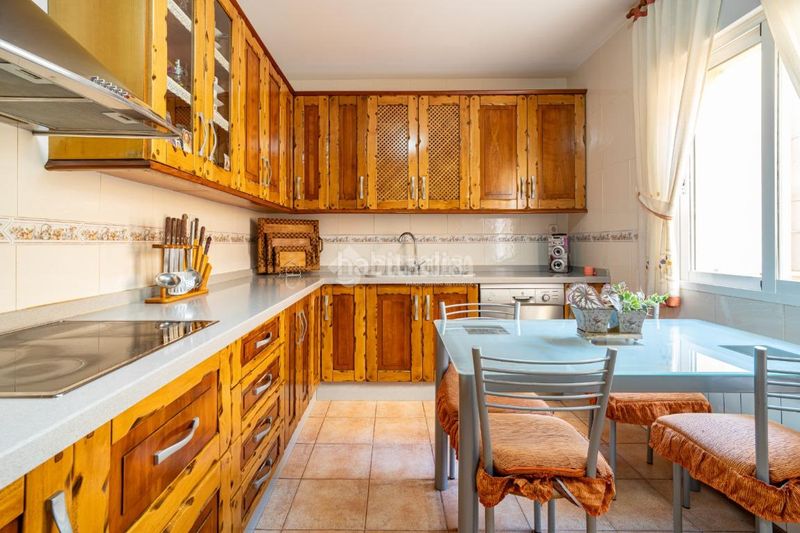 Foto d3e592ee-c94f-4dab-961c-9394da1264f9. Casa amb aparcament a Padul