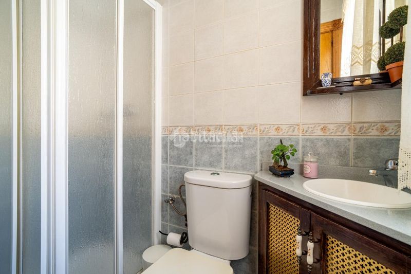 Foto e309cb95-3ac8-4cf9-9898-a128c0a639ba. Casa amb aparcament a Padul