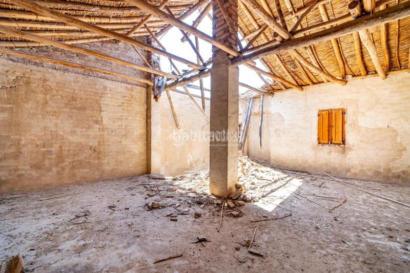 Foto 171aa96f-5715-4d36-b22f-3c2ff04d352e. Casa aparellada a Padul