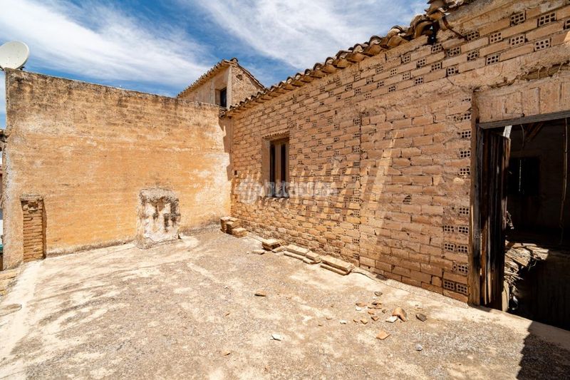 Foto 5d32a68e-a59f-4d6a-a941-d84fd9093ee6. Casa aparellada a Padul