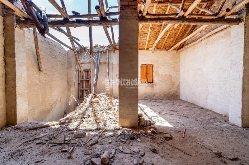 Foto 6b47a623-82bd-46c6-8699-6b6c426903b5. Casa aparellada a Padul