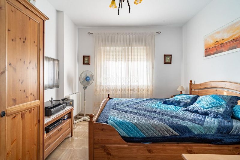 Foto 3b717517-4f2d-4a47-9b6d-4ef81717f8b2. Casa amb aparcament a Padul
