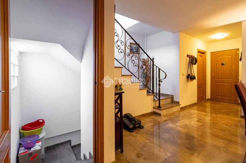 Foto 481a7948-bfe1-4fe7-b123-69bb6ca3cbf4. Casa amb aparcament a Padul