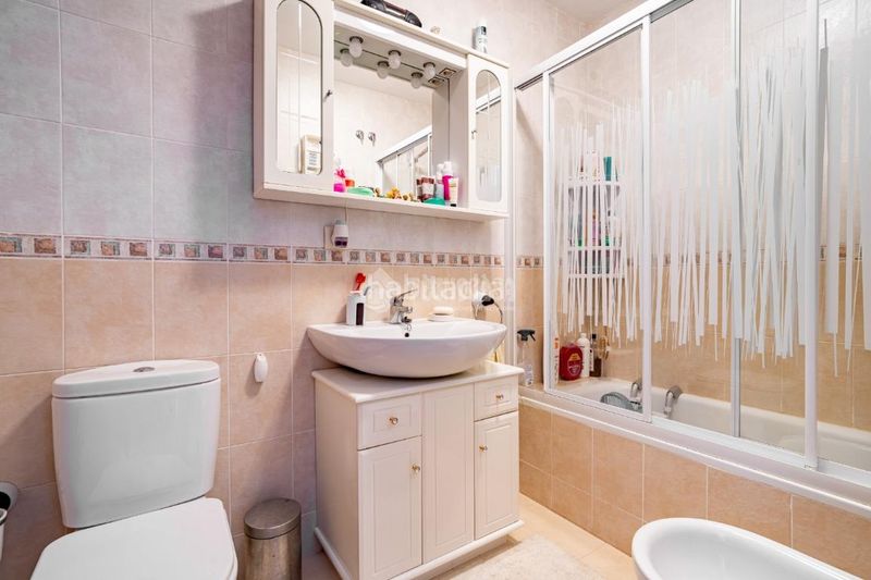 Foto 5853c9ba-8947-473a-a15b-77b987711466. Casa amb aparcament a Padul