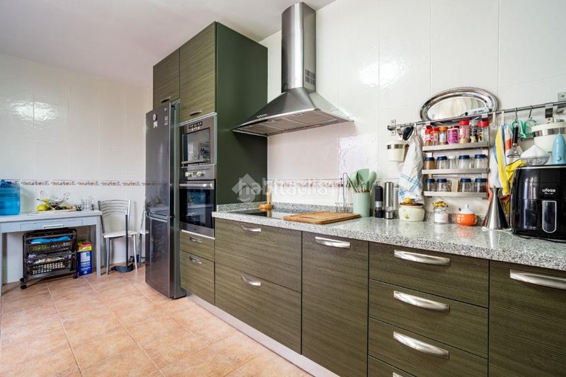 Foto db2b4699-ff03-44b6-b88f-1d167531a219. Casa amb aparcament a Padul