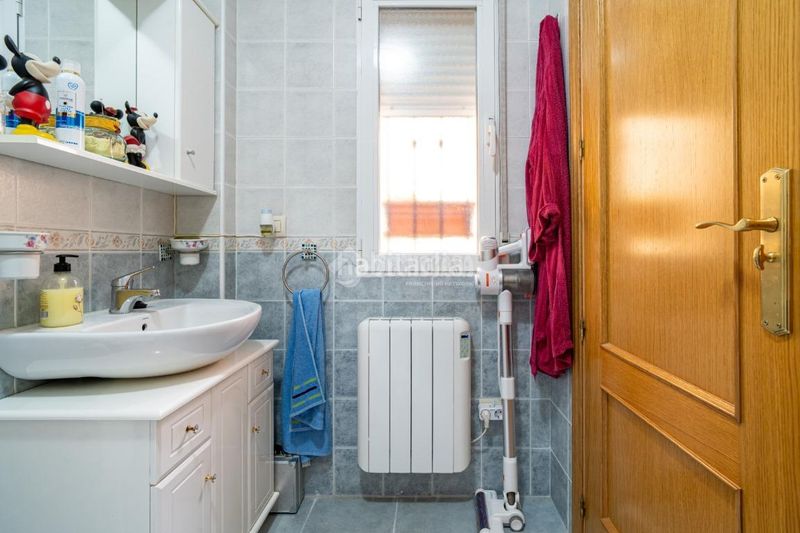 Foto f542064b-a35a-4a13-b288-51f8e7a5f5e7. Casa amb aparcament a Padul