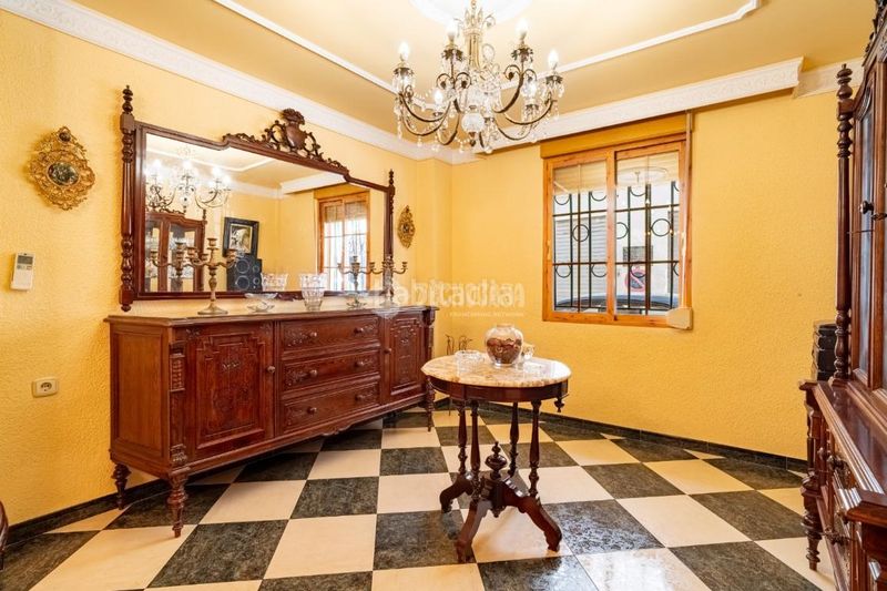 Foto 10400b54-1ea4-480d-baa2-1f25b1225578. Casa aparellada amb calefacció a Lanjarón