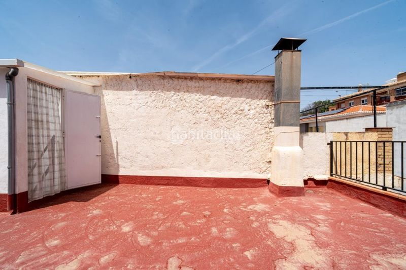 Foto 5496b0f4-54cf-4333-8bc2-7a67f130a24e. Casa aparellada amb calefacció a Lanjarón