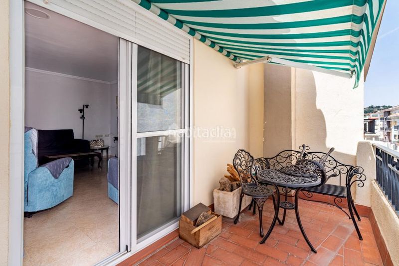 Foto 868d1154-b248-49b6-a292-15c6e7a5c19a. Casa aparellada amb calefacció a Lanjarón