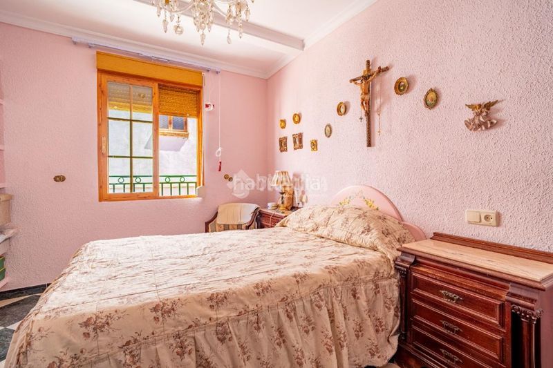Foto c6a5128e-070a-4791-8b50-cbe83479dc9d. Casa aparellada amb calefacció a Lanjarón