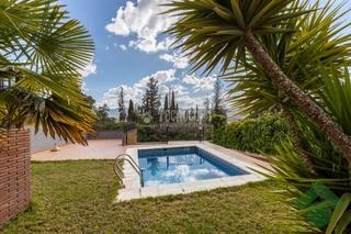 Casa aparellada a Padul. Casa en venta en padul