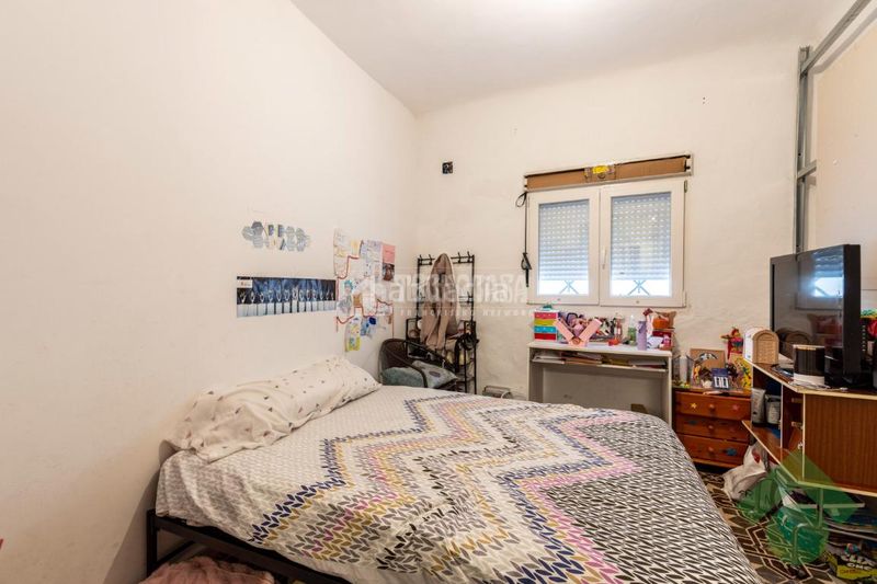 Foto d95fed0a-00ef-4b6f-a6be-e240487e571d. Casa aparellada a Dúrcal