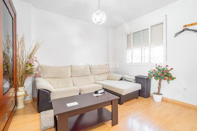 Foto 3c57167d-e72e-4646-b0e4-80b24aa57b2d. Piso  en venta en Padul