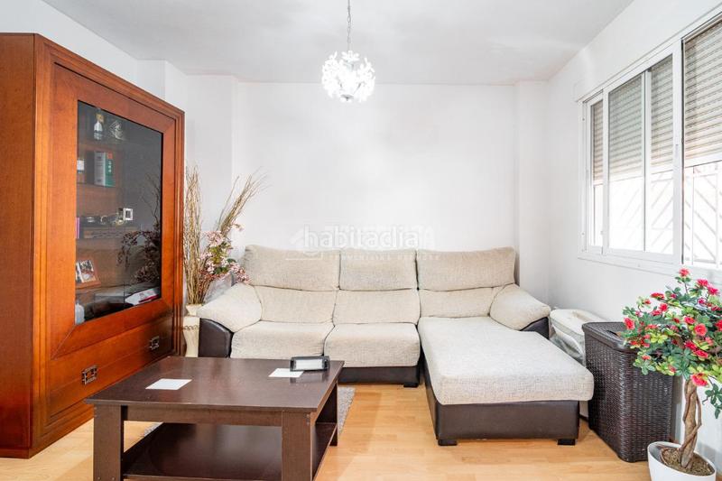 Foto a24cf5b2-bd73-4e03-b3e6-89a527f70a17. Piso  en venta en Padul
