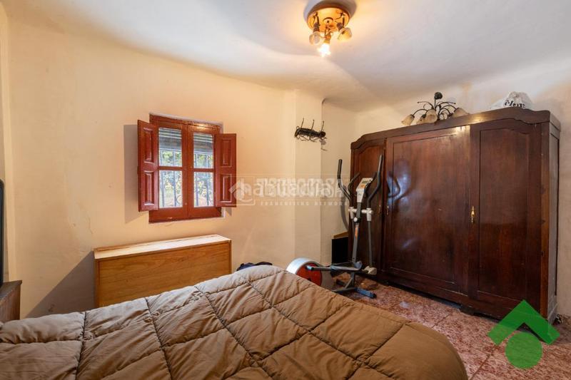 Foto 2f1b7766-748e-40e7-948f-d48183a0220a. Casa pareada casa en venta en Dúrcal