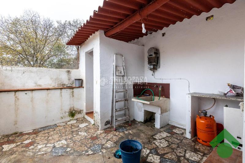 Foto 58ea1116-d5bf-4efb-b0c2-57b5fb17de95. Casa pareada casa en venta en Dúrcal