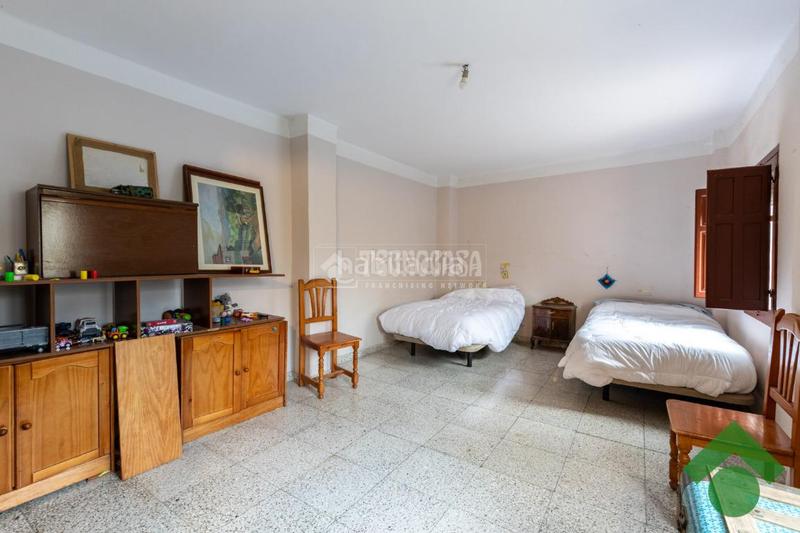 Foto 8b27ff7f-5f33-4403-85fe-2d04546a49f0. Casa pareada casa en venta en Dúrcal