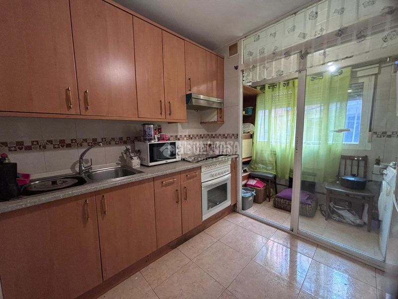 Foto 4e9fdbca-de4e-43fe-94fe-9b5afd6ead37. Pis a Casco Histórico Alcalá de Henares