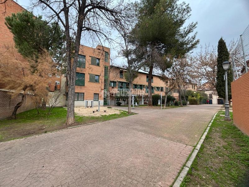 Foto e6a027ff-b165-42cb-8f1c-5bcbcc3ff9c2. Pis a Casco Histórico Alcalá de Henares