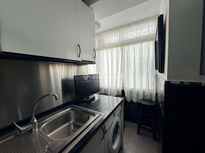 Foto 0bba2689-fb7a-4e12-9680-1df0642050fc. Pis amb calefacció a Reyes Católicos Alcalá de Henares