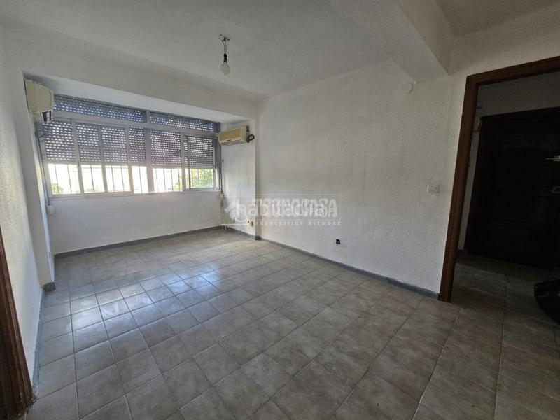 Foto e90ab494-caf7-4106-b35c-6b0090ac899e. Etagenwohnung in Sector Sur Córdoba