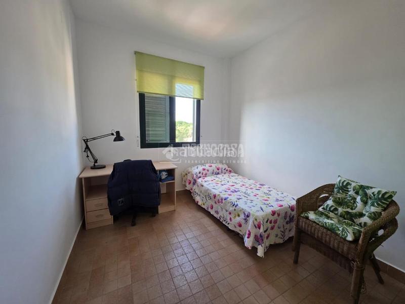 Foto ff221bad-e2bb-48d6-85ce-ff8ff08c56bf. Casa aparellada amb aparcament a Las Jaras Córdoba