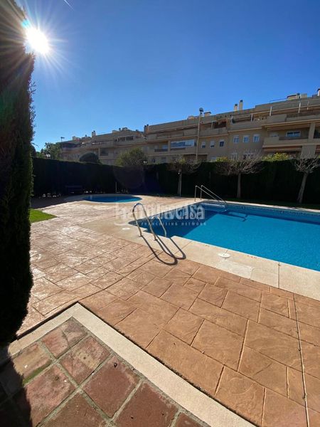 Foto c8fa1df8-b868-4f5e-a4aa-17591d1cf170. Pis amb aparcament a Tablero Bajo - Arruzafilla Córdoba