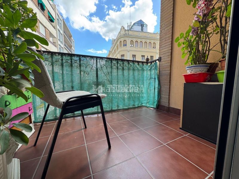 Foto f1138f42-2a7f-4b08-bbc2-eb36cdf95591. Pis amb aparcament a Centro Córdoba