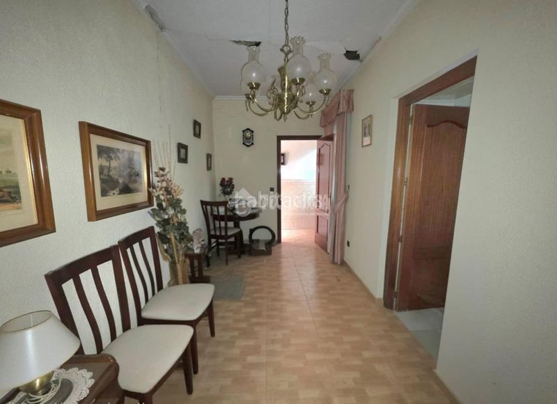 Foto a202c072-b7fd-49f5-836e-767b0050f7c7. Casa aparellada a Campo de la Verdad - Miraflores Córdoba