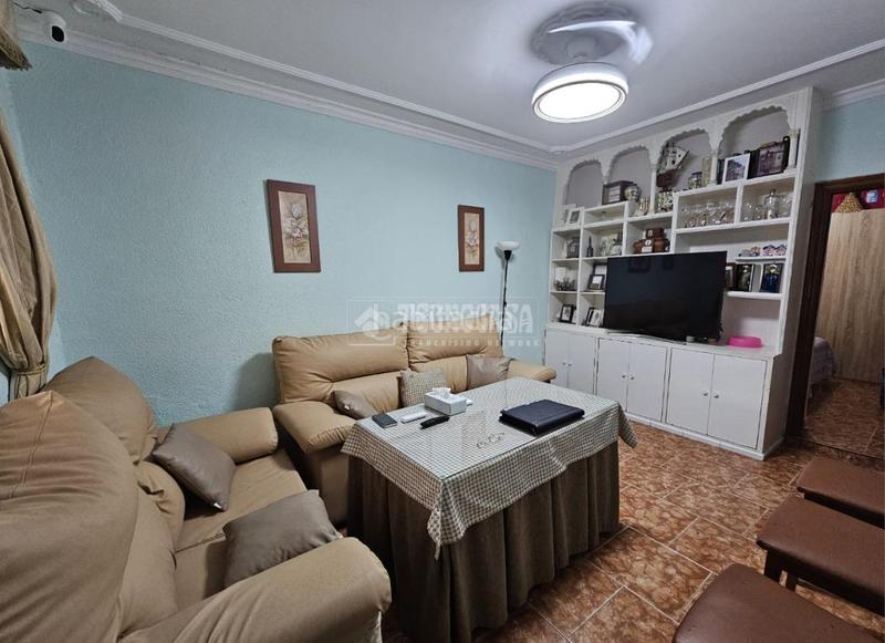 Foto 39ca8f91-c913-47dc-a3ff-44e60a3559ed. Casa pareada casa en venta en cordoba en Campo de la Verdad - Miraflores Córdoba