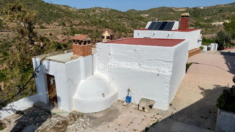 Foto c015f815-e9cb-46dc-b9ed-e157e5e2687b. Casa a Turre
