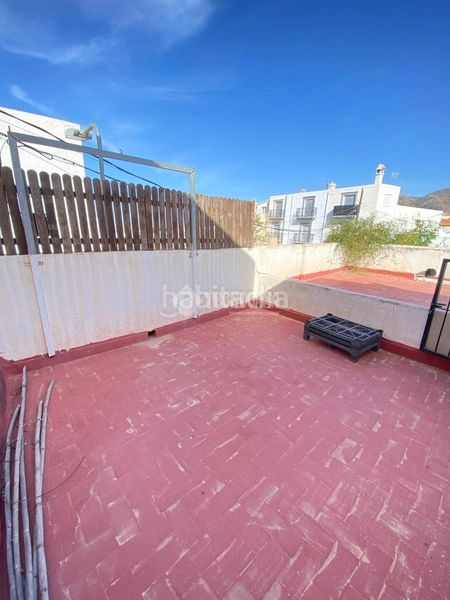Foto 3c932161-8e4d-4972-af2a-2f0d0c758e42. Casa aparellada amb calefacció a Turre