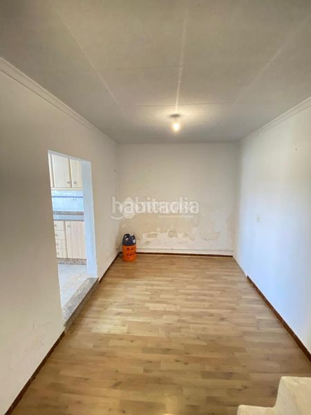 Foto 7007a9a2-3841-4fdf-9185-aa8e5221d213. Casa aparellada amb calefacció a Turre