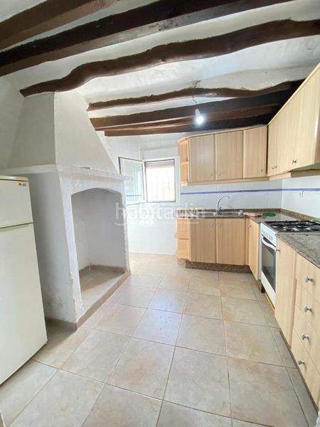 Foto b9613764-53dd-4e27-9344-ab2b075f10fc. Casa aparellada amb calefacció a Turre