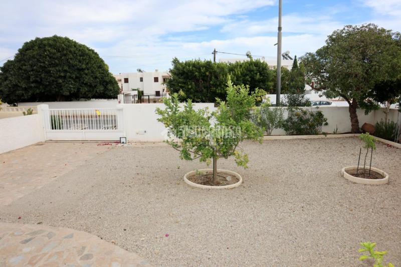 Foto 80e4d97f-5c05-470d-bd6e-2644e9bd61d6. Casa amb aparcament a El Palmeral Mojácar