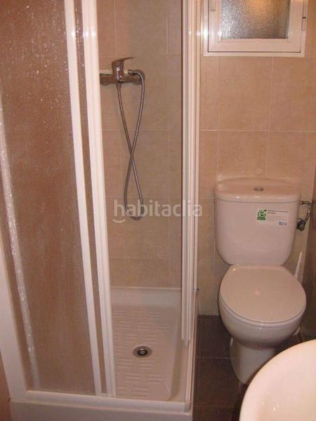 Foto b761a206-f5f0-4a5e-bc2e-5a3a68867870. Alquiler piso alquiler piso estudiantesa zona Mestalla en Valencia