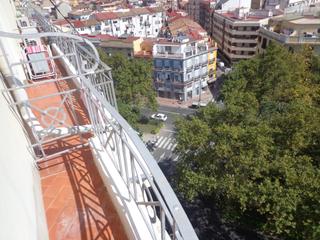 Lloguer Pis  Gran vía de fernando el católico. Alquiler de vivienda con muebles dos dormitorios
