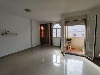 Alquiler Piso  Avinguda de sant josep de la muntanya. Alquiler de piso en estramuros
