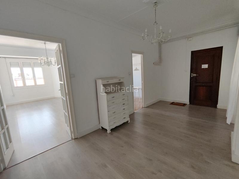 Foto b2b8ed26-cca2-44f9-8fca-06215e01d76e. Lloguer pis a La Petxina Valencia