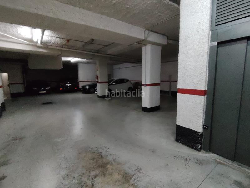 Foto 995549ac-7634-41ff-8832-673f8de41d2e. Parking voiture dans El Botànic Valencia