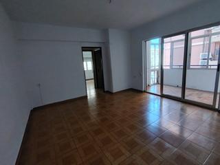 Pis  Carrer de les illes canàries. Venta de piso dos dormitorios
