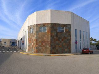 Rent Industrial building  Via verda de la safor. Amplia nave en alquiler en benifla para cualquier tipo de negoci