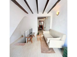 Casa a schiera  Calle mig 10. Casa reformada con facil parking en alfauir