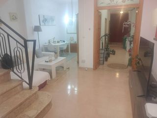 Casa adossada  Calle pare francisco ferrando. Amplia casa totalmente reformada en zona san francesc  oliva