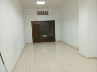 Miete Geschäftsraum in Oliva Pueblo. Local en alquiler en oliva reformado y economico