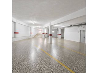 Aparcament cotxe  Calle calderón de la barca. Localgaraje con 7 plazas y 4 trasteros en gandia  gran oportunid