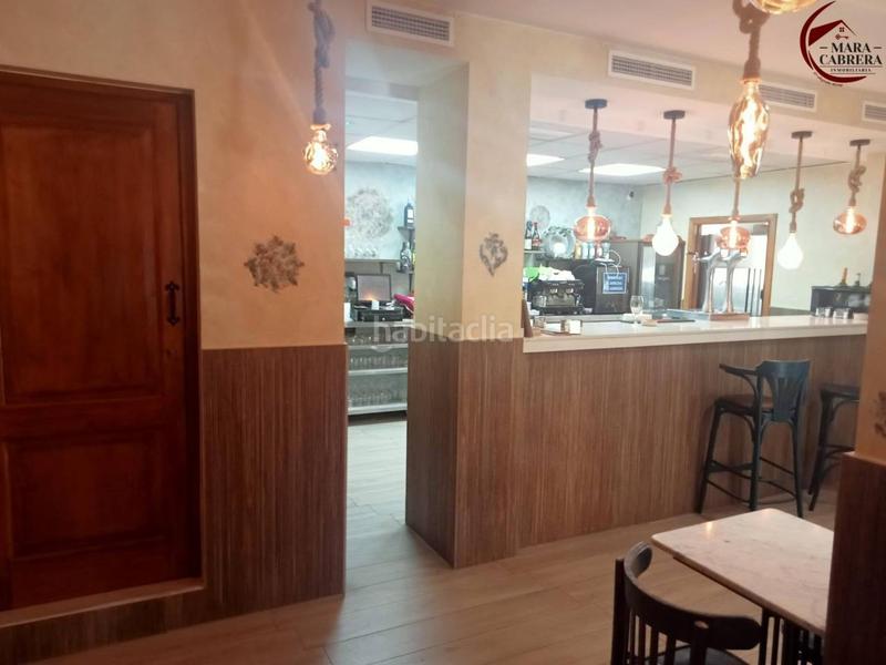 Foto 4b4aeb5e-7a2b-40ff-8106-690315196090. Local commercial dans Piles