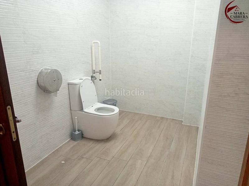 Foto ccba58ac-5183-4fa0-b016-fd84ab9c5630. Local commercial dans Piles