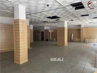 Location Local commercial  Valencia. Amplio local de gran tamaño en la avenida valencia de gandia!